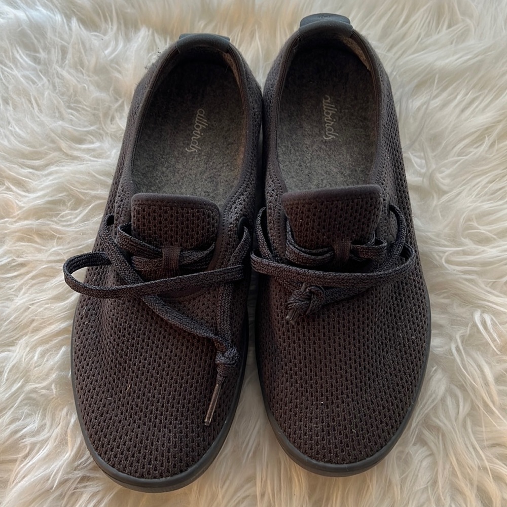 All birds dark gray shoes size is 9 uk 8